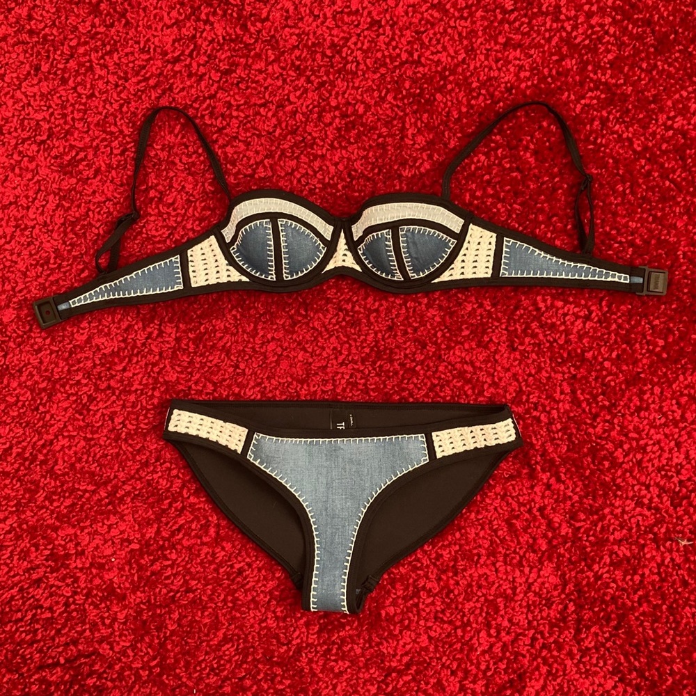 Triangl Bikini Set